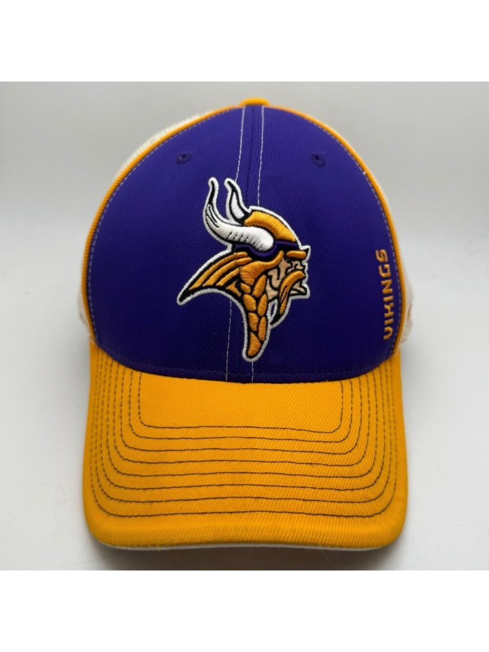 Reebok Minnesota Vikings NFL Hat Cap Purple Gold Mesh Fitted L/XL Officially